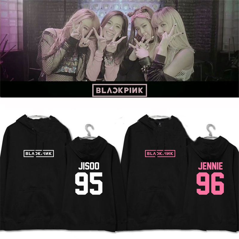 lisa blackpink sweater