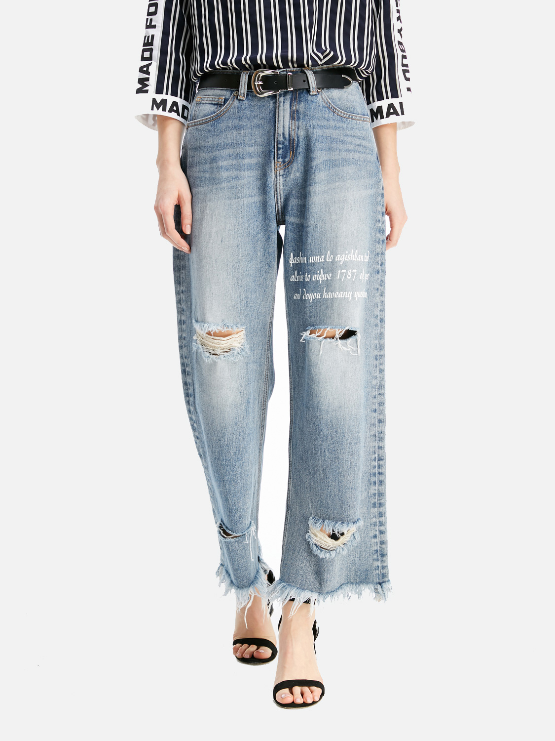 wide leg jeans with frayed hem