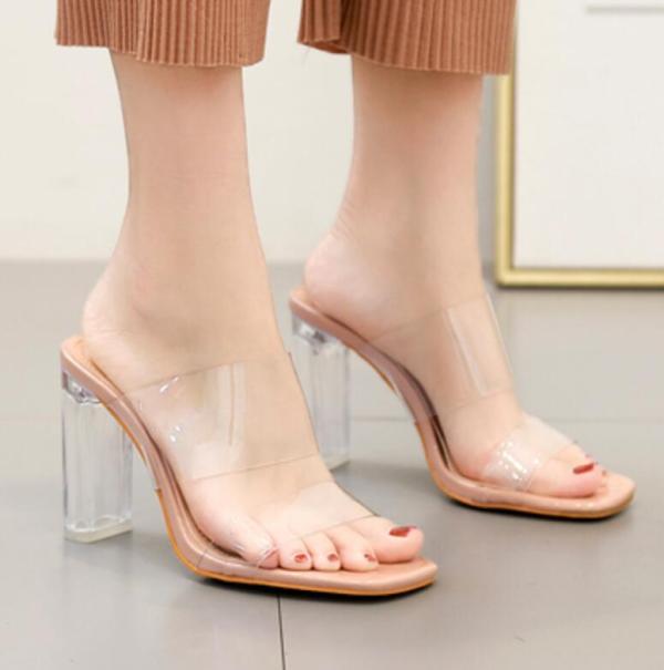 Strap sandals with crystal slippers for outwear
