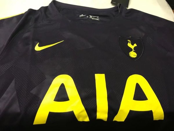 Buy Tottenham Hotspur Third Jersey Men 2017/18online