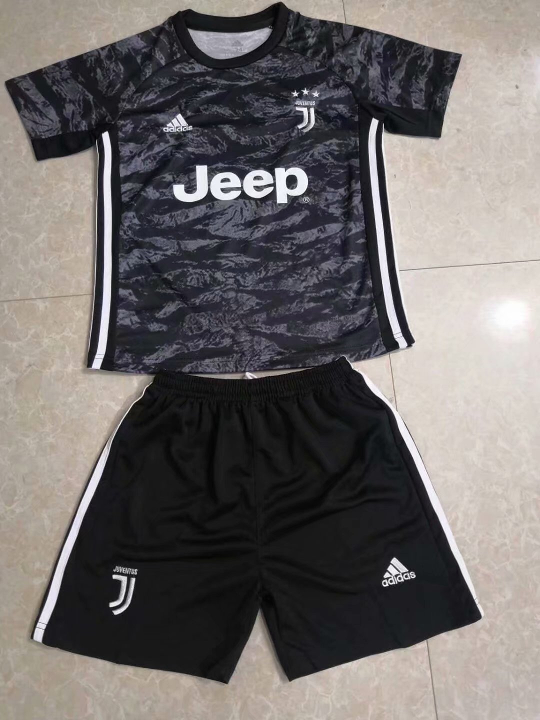 US$ 14.80 - Juventus Goalkeeper Black Jersey Kids 2019/20 ...