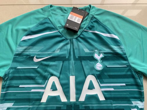 tottenham hotspur goalkeeper jersey