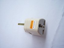 20 pcs Universal To UK standard Power Plug Travel Wall AC Adaptor Socket Converter 10A 120V-250V