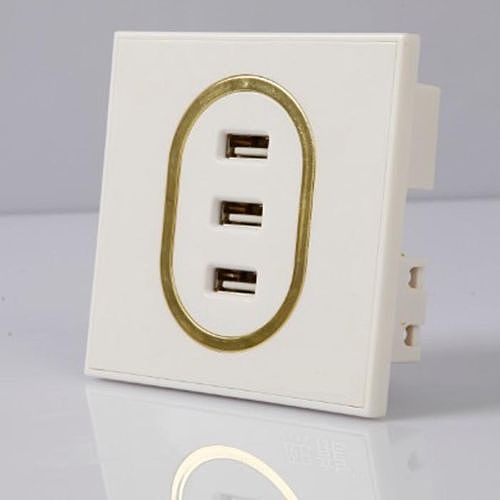 Universal Standard Electrical Plug Sockets 5V 2.1A with 3 Usb Port