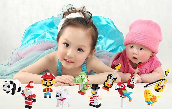 Mini Diamond Puzzle Educational Toys in Santa Winter / Snowman Modeling Develop Intelligence Games for Kid