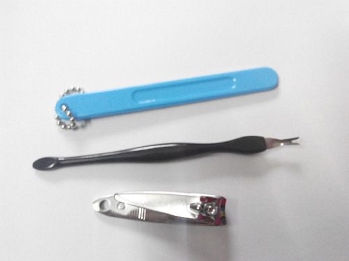 F07048 3 in 1 Makeup Tools Kit Manicure Armor Knives, Shovels, File Color Random