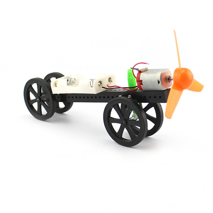 DIY Assembly Wind Power Model Car Electric Motor Drive Assault Propeller 4WD Small Car Robot Science Experiment Student Handmade