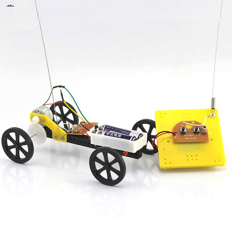 DIY 2 Channel 2CH Remote Control Car Plastic Chassis Unassemble Toys Robot Car Technology 4WD Small Car Model Chidren Gift