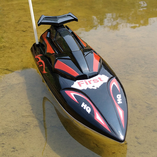 Flytec 2011-15C Mini Remote Control Speed Boat Airship Waterproof Electric RC Boat Children Model Toys