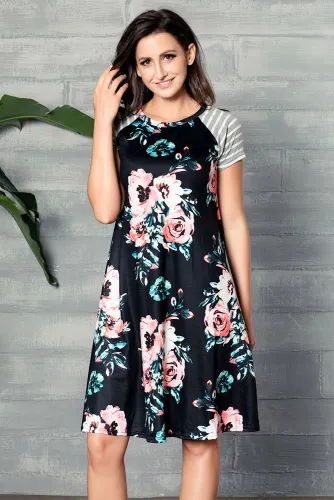 Black Backdrop Floral Print A-line Loose T-shirt Dress