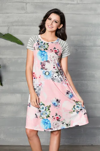 Pink Backdrop Floral Print A-line Loose T-shirt Dress