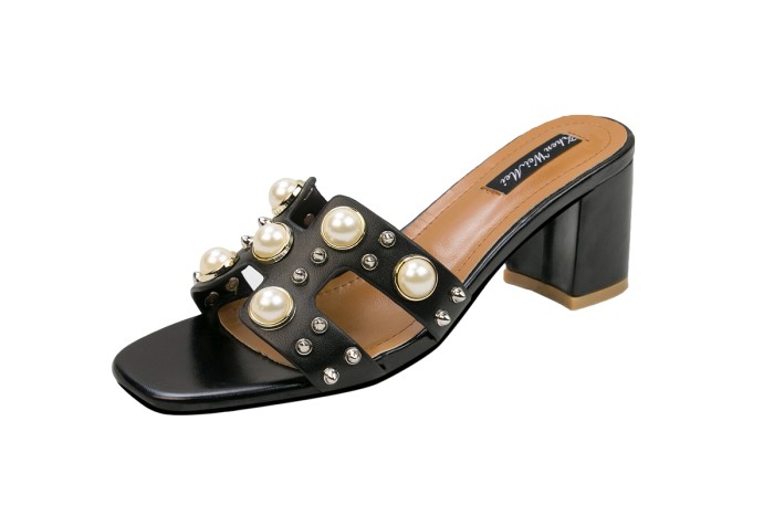 7CM Fashion Thick Pearl Rivets  Pump Heel Mules