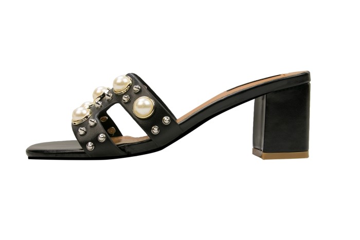 7CM Fashion Thick Pearl Rivets  Pump Heel Mules