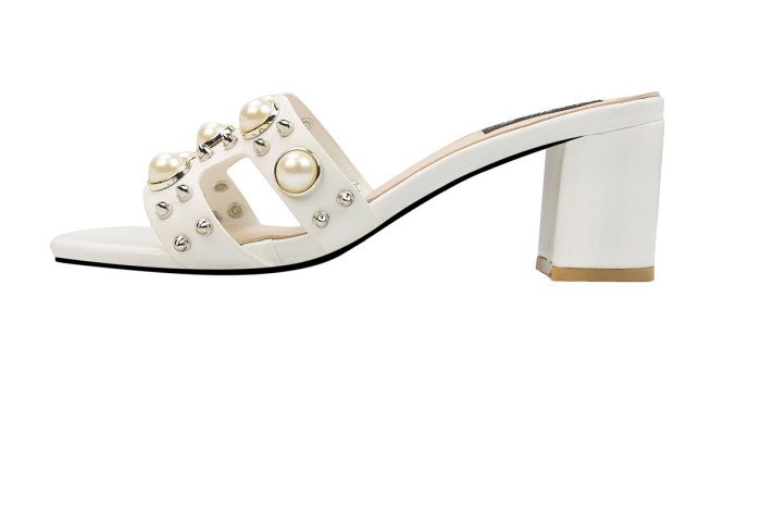 7CM Fashion Thick Pearl Rivets  Pump Heel Mules