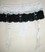PP9909 white garter belt