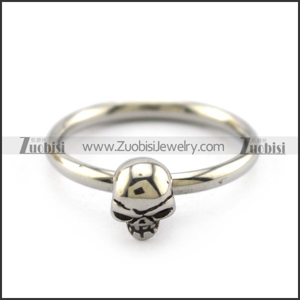 Simple Steel Skull Ring for Women r004399