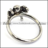 small spider ring with black stone r002071