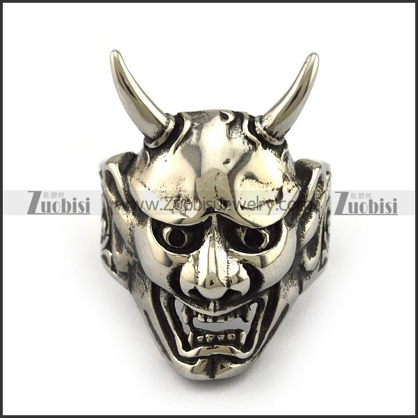 Large Vampire Skull Ring r003045