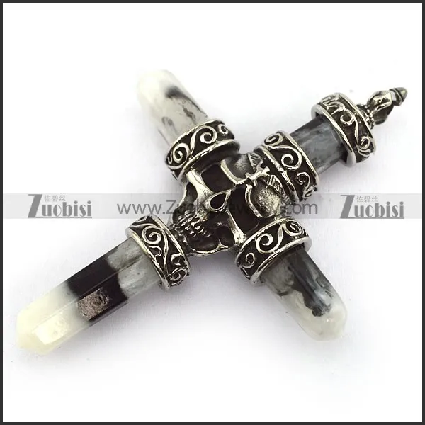 Skull Resin Cross Pendant p003760