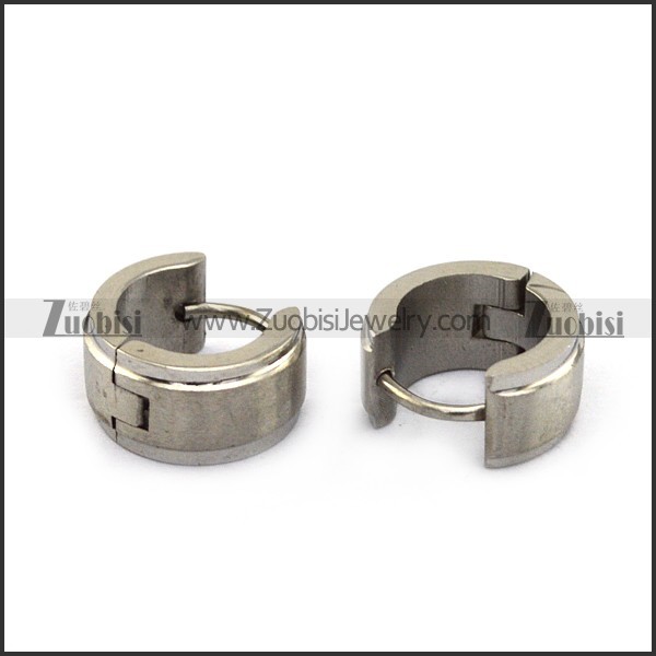 comely nonrust steel Cutting Earring for Ladies - e000311