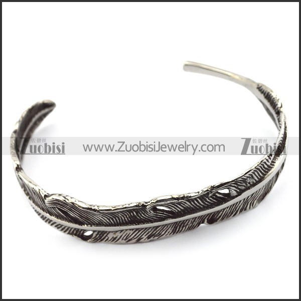 Vintage Stainless Steel Casting Leaf Cuff b005909