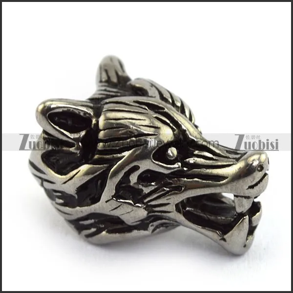 Retro Stainless Steel Casting Wolf Charm a000053