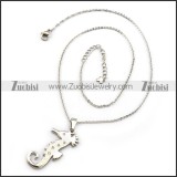 Small Chain with Seahorse Pendant n001340