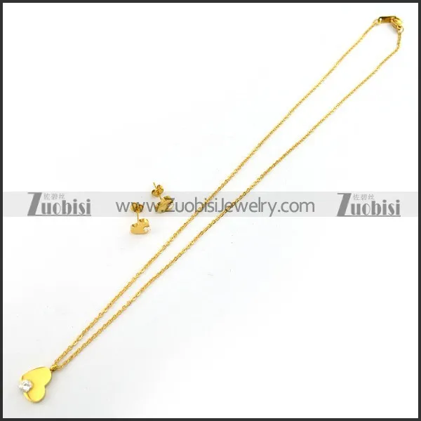 Gold Heart Charm Chain Set in Stainless Steel s001928