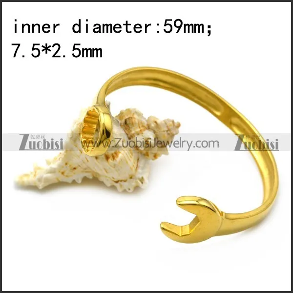 yellow gold plated stainless steel casting spanner bangle b007006