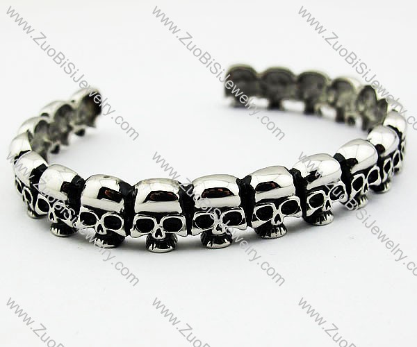 Stainless Steel Skull Bangle - JB170031