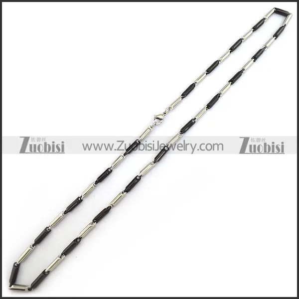 Silver and Black Tone Satinless Steel Chain Necklace n001394