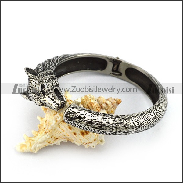 Stainless Steel Wolf Bangle b004773