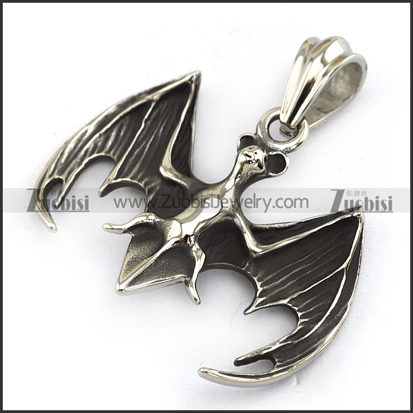 Casting Bat Pendant p004433