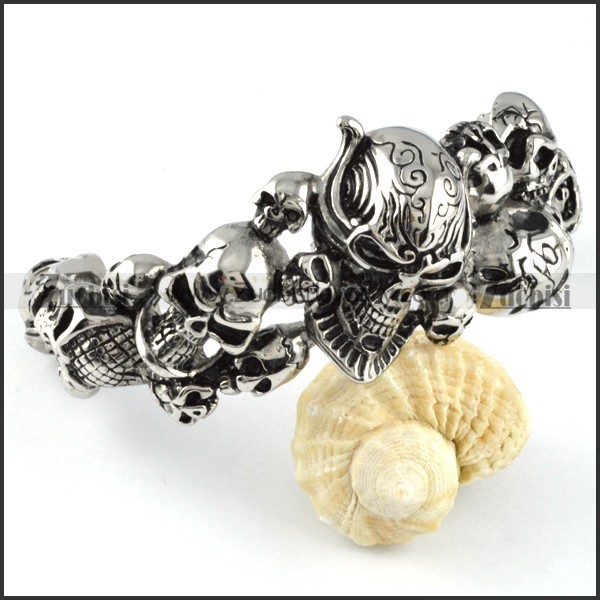 316L Stainless Steel Solid Skull Bangle - b000097