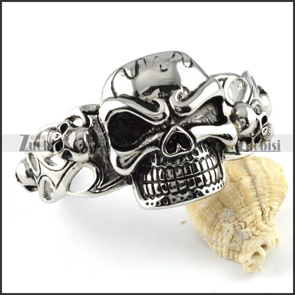 Mens' Big Stainless Steel Skull Bangle - b000093