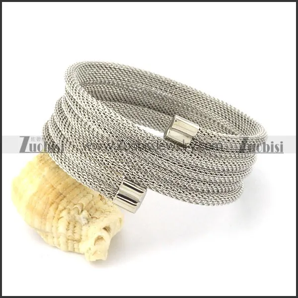 Special Wire Bangle for Ladies -b000981