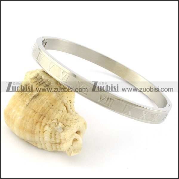 Great Steel stamping bangle -b001444