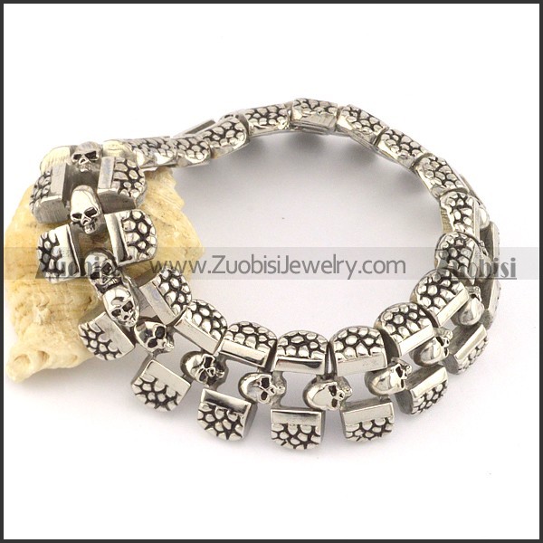 casting skull bracelet for motorcycle bikers b002043