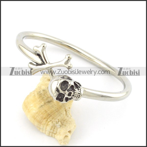 316l steel skull and cross bangle b001989