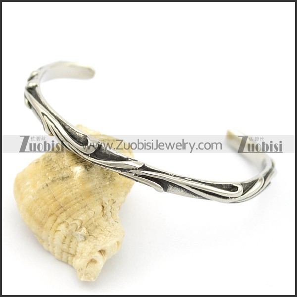 narrow totem bangle for lady b002517