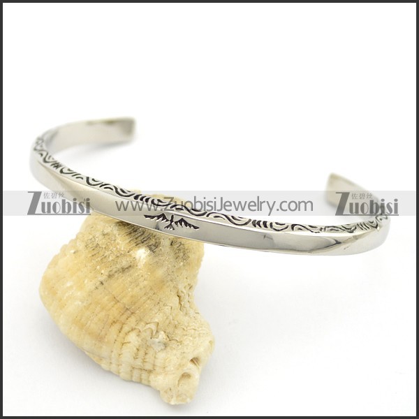 roc in the middle of men bangle b002525
