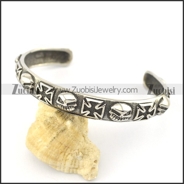 cross and skull head bangle b002304