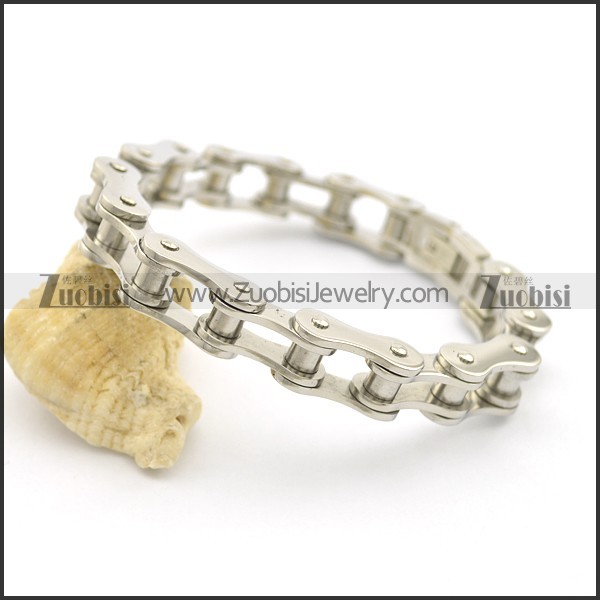 Mens Motorcycle Chain Bracelets in 1.1CM Polished Stainless Steel b003061