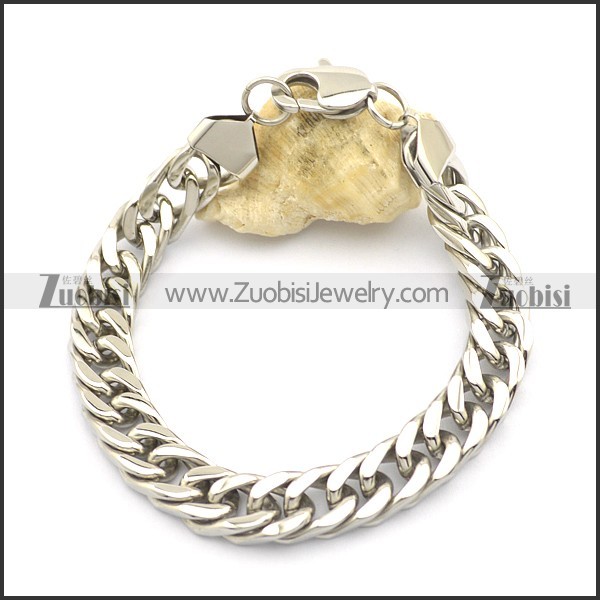 9 Inches Stainless Steel Bracelet b003008