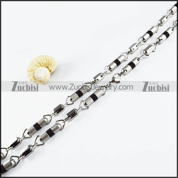 Stainless Steel Necklaces -n000121