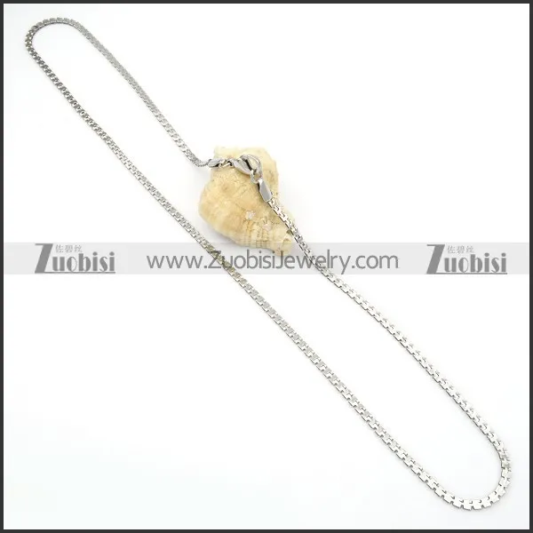 Stainless Steel Necklaces -n000110