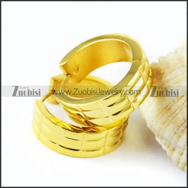 Yellow Gold Stainless Steel Cutting Earring - e000019