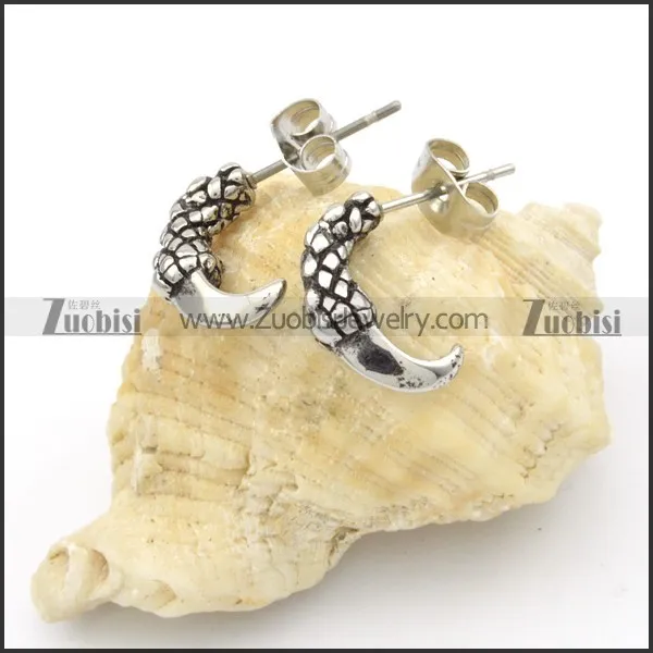 Stainless Steel Dragon's Claw Earrings -e000135