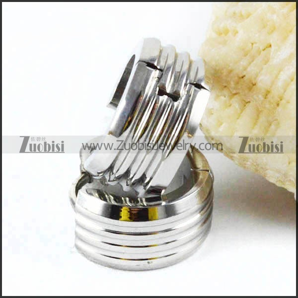 Stainless Steel Earring - e000033