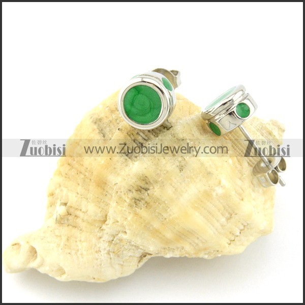 Green Stone Earring in Stainless Steel Metal -e000555